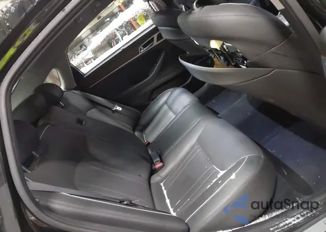 2015 Hyundai Genesis 3.8 из США, поврежденный, VIN KMHGN4JE2FU023469